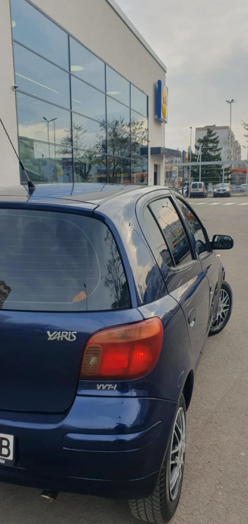 Toyota Yaris 1, 3-VVTI 86кс бензин/ЕВРО 4!!!, снимка 6 - Автомобили и джипове - 48083794