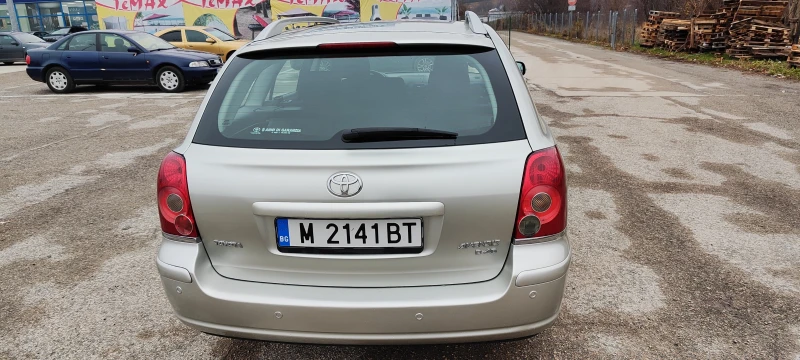 Toyota Avensis, снимка 4 - Автомобили и джипове - 48511025