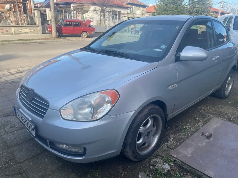 Hyundai Accent 1.4i, снимка 3 - Автомобили и джипове - 48602186