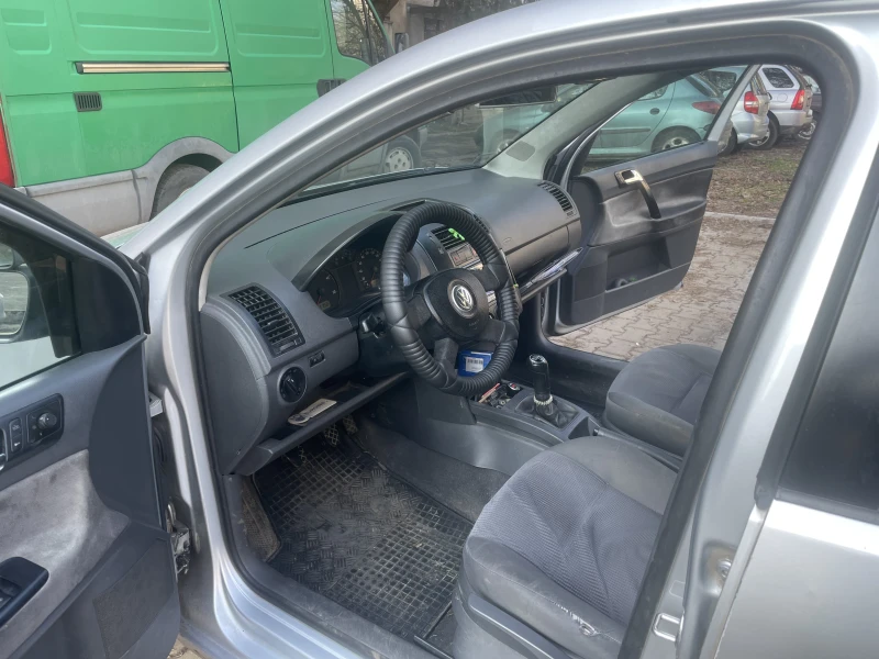 VW Polo 1.9SDI, снимка 9 - Автомобили и джипове - 48929049