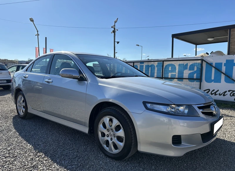 Honda Accord 2.0i SEDAN AUT , снимка 3 - Автомобили и джипове - 49563045