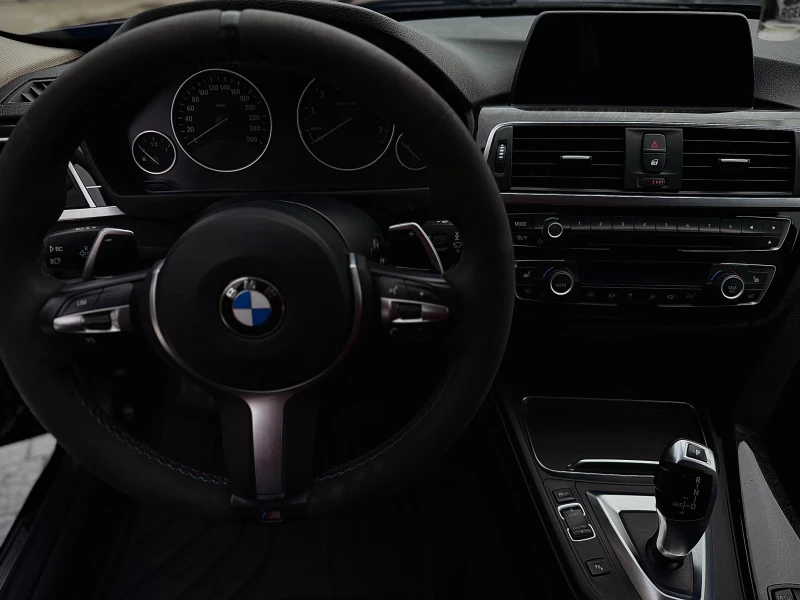 BMW 330 330e!Individual!340hp!MIDNIGHTBLUE!, снимка 10 - Автомобили и джипове - 52637360