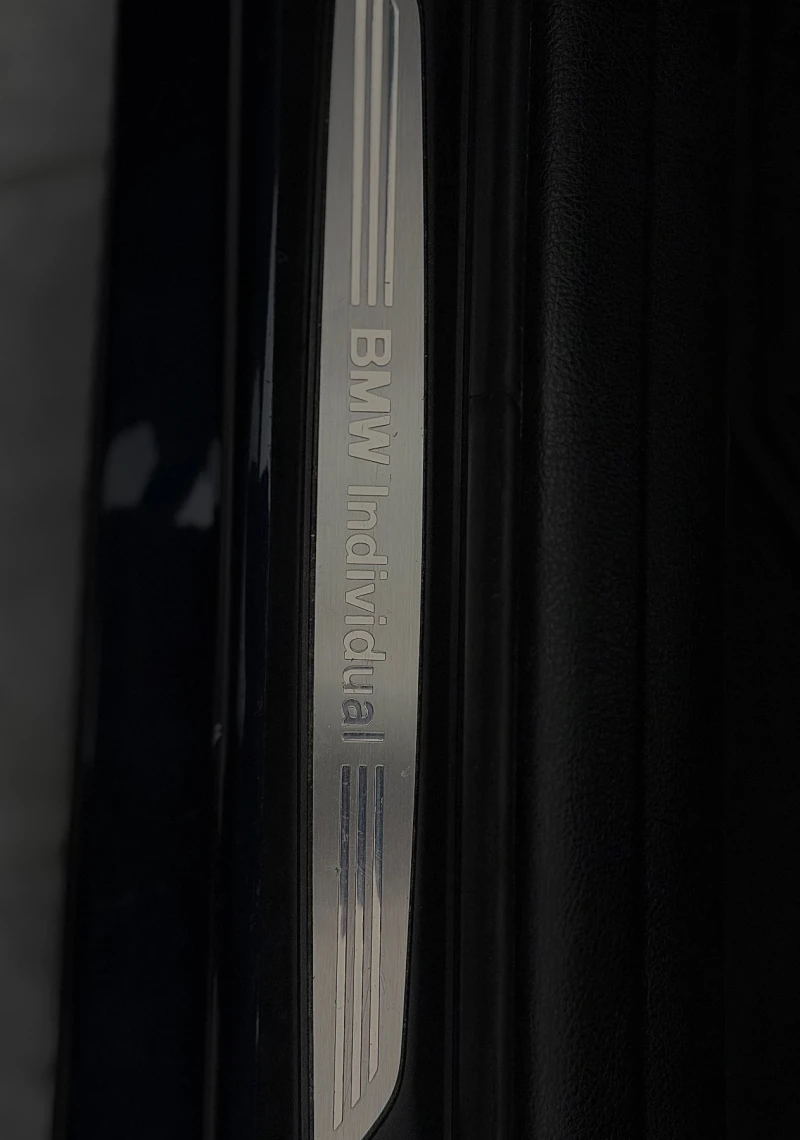 BMW 330 330e!Individual!340hp!MIDNIGHTBLUE!, снимка 8 - Автомобили и джипове - 52637360