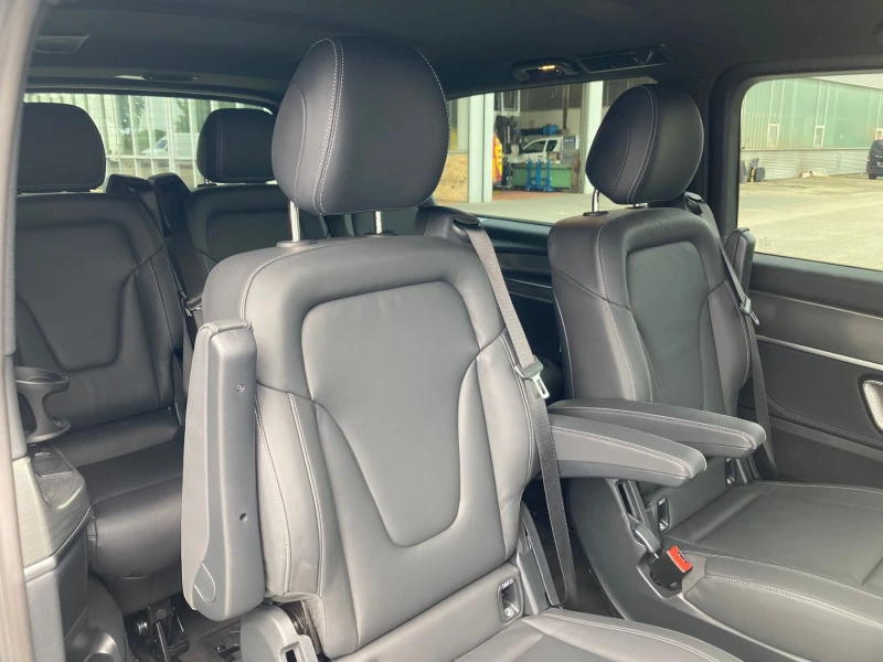 Mercedes-Benz V 300 ExtraLong Exclusive Април 2025! , снимка 10 - Автомобили и джипове - 52309643