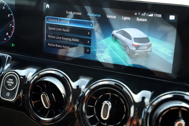 Mercedes-Benz B 180 B 180 1.3i 136 к.с. DCT, снимка 17 - Автомобили и джипове - 52597873