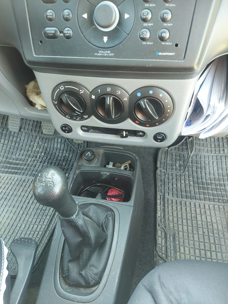 Subaru Justy, снимка 7 - Автомобили и джипове - 51457278