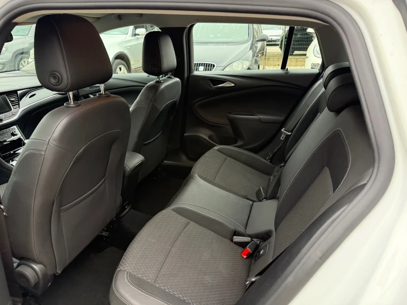 Opel Astra 1.6CDTI 110к.с SPORT, снимка 15 - Автомобили и джипове - 52255493