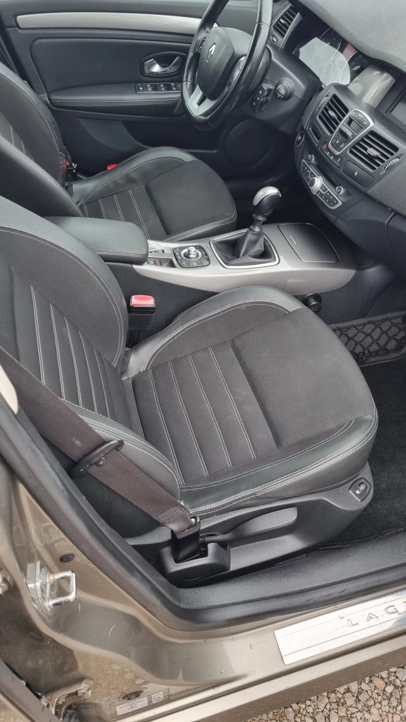 Renault Laguna, снимка 9 - Автомобили и джипове - 52537571
