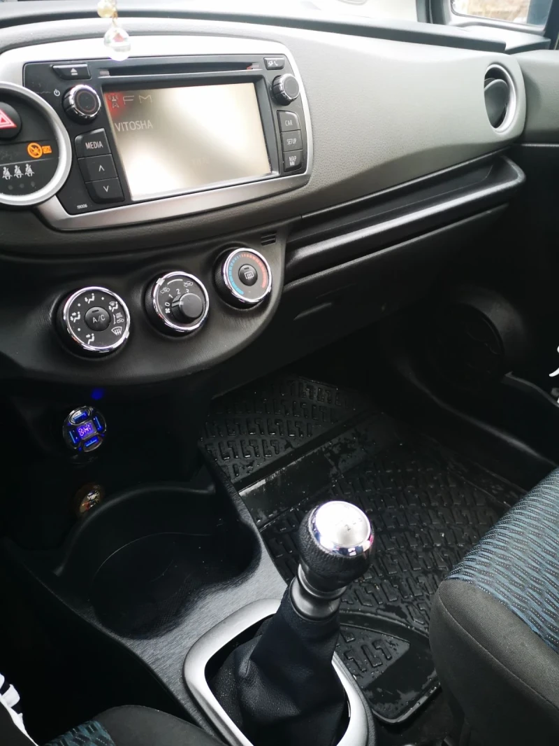 Toyota Yaris, снимка 7 - Автомобили и джипове - 52670016