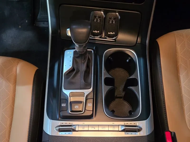 Kia Carnival 9-SEATER PRESTIGE, снимка 14 - Автомобили и джипове - 55026686