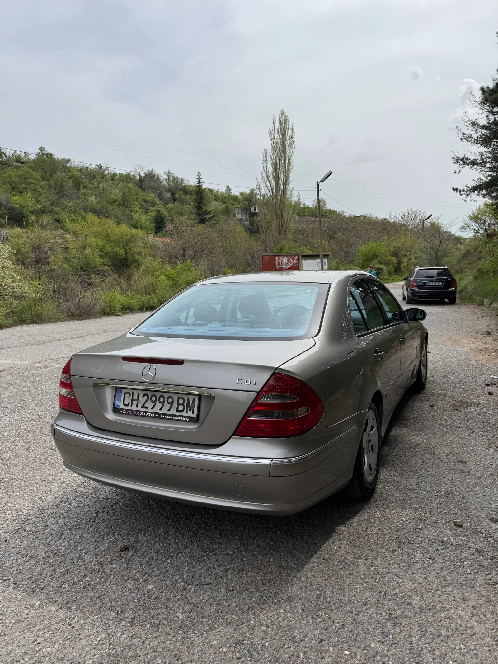 Mercedes-Benz E 280 Авангард - изображение 6