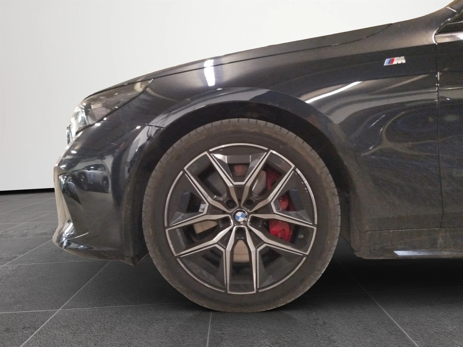 BMW 540 xDrive Sedan - изображение 2