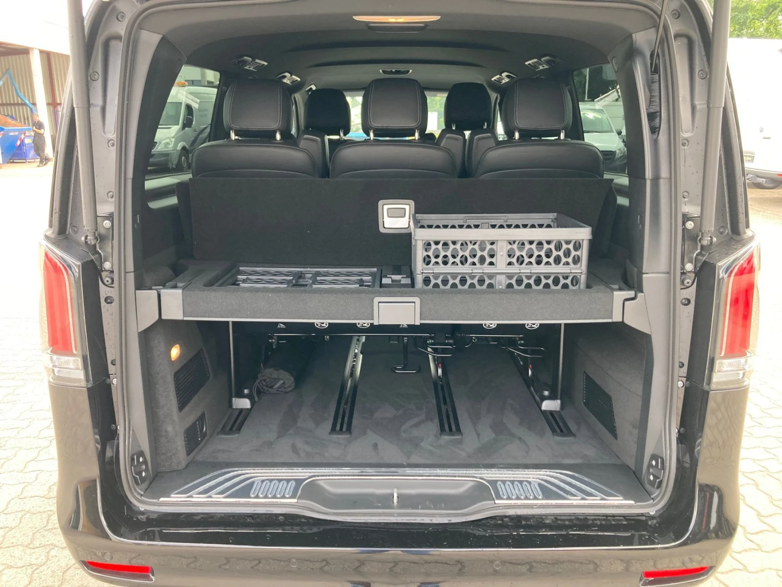 Mercedes-Benz V 300 ExtraLong Exclusive  2025!  | Mobile.bg   11