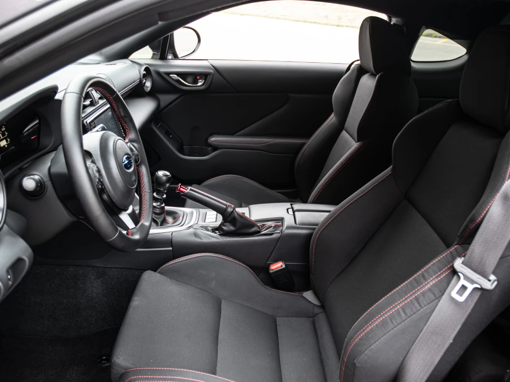 Subaru BRZ PREMIUM / Manual / Carplay - изображение 7