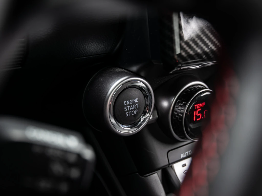 Subaru BRZ PREMIUM / Manual / Carplay - изображение 10