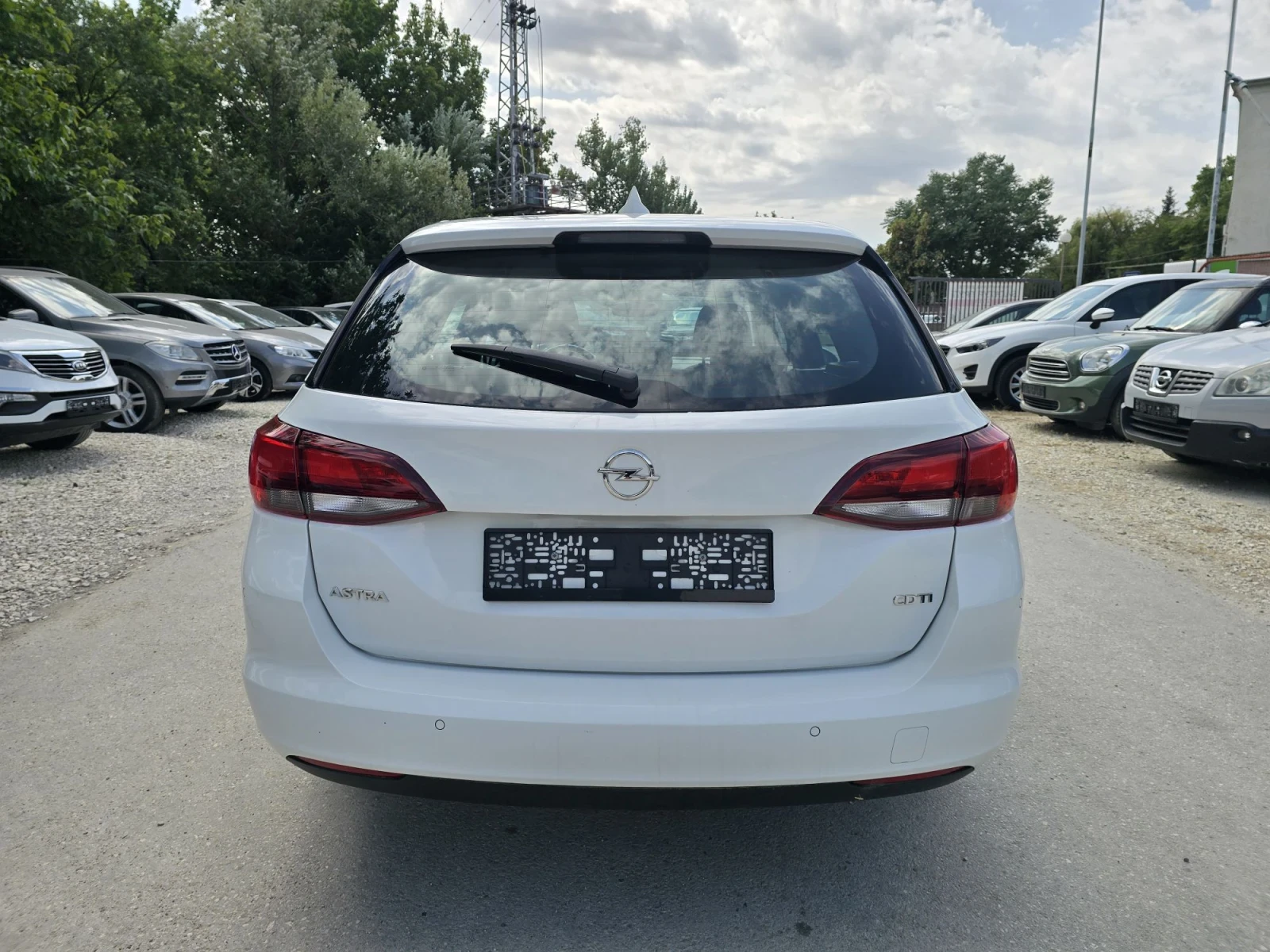 Opel Astra 1.6CDTI Head Up , снимка 6 - Автомобили и джипове - 52255493