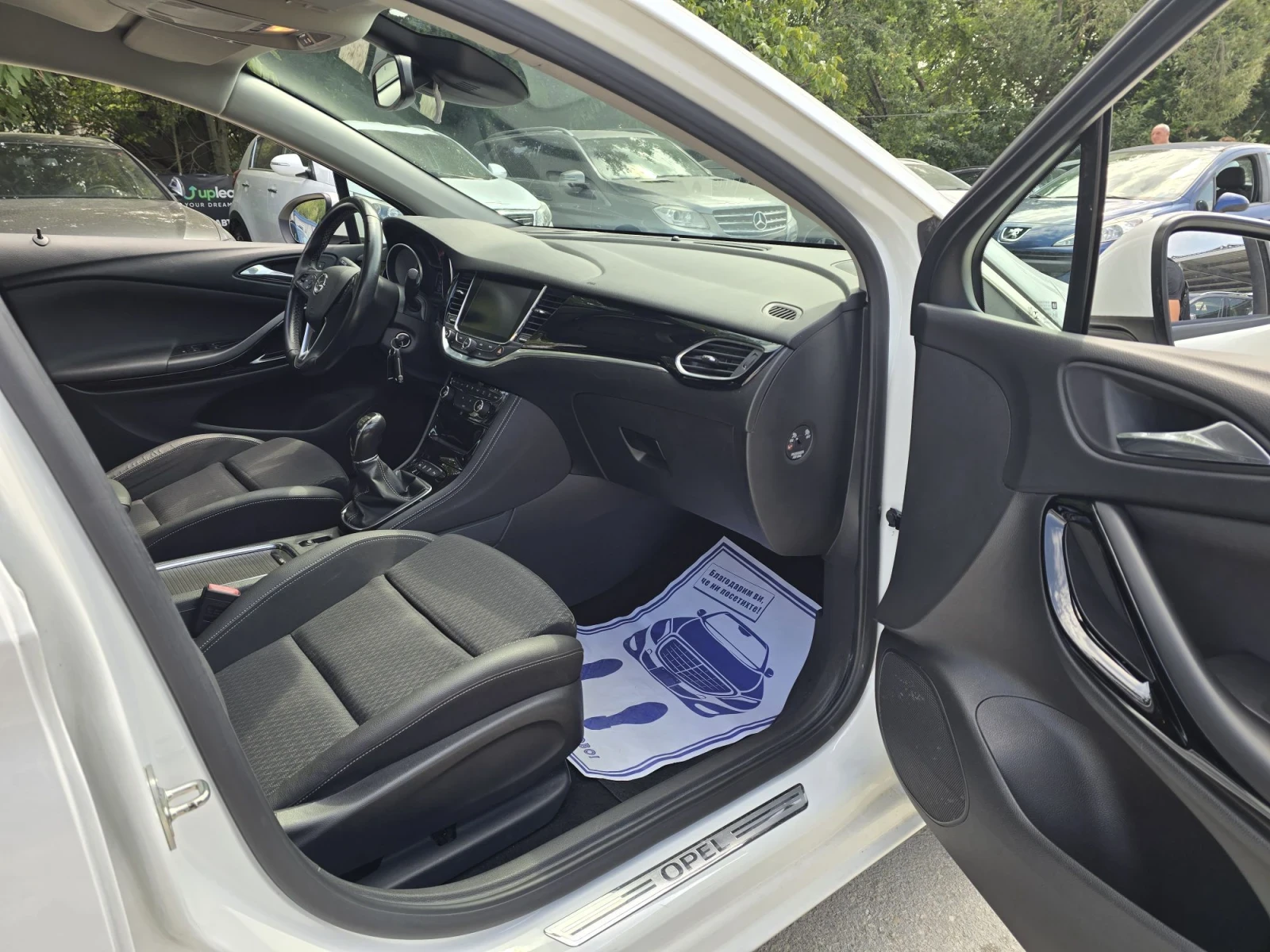 Opel Astra 1.6CDTI Head Up , снимка 14 - Автомобили и джипове - 52255493