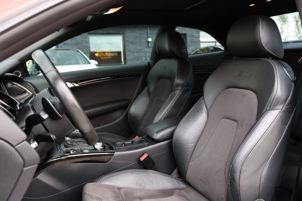 Audi A5 * АВТО КРЕДИТ* ЦЕНА ДО БГ * СЕРВИЗНА ИСТОРИЯ *  - изображение 10