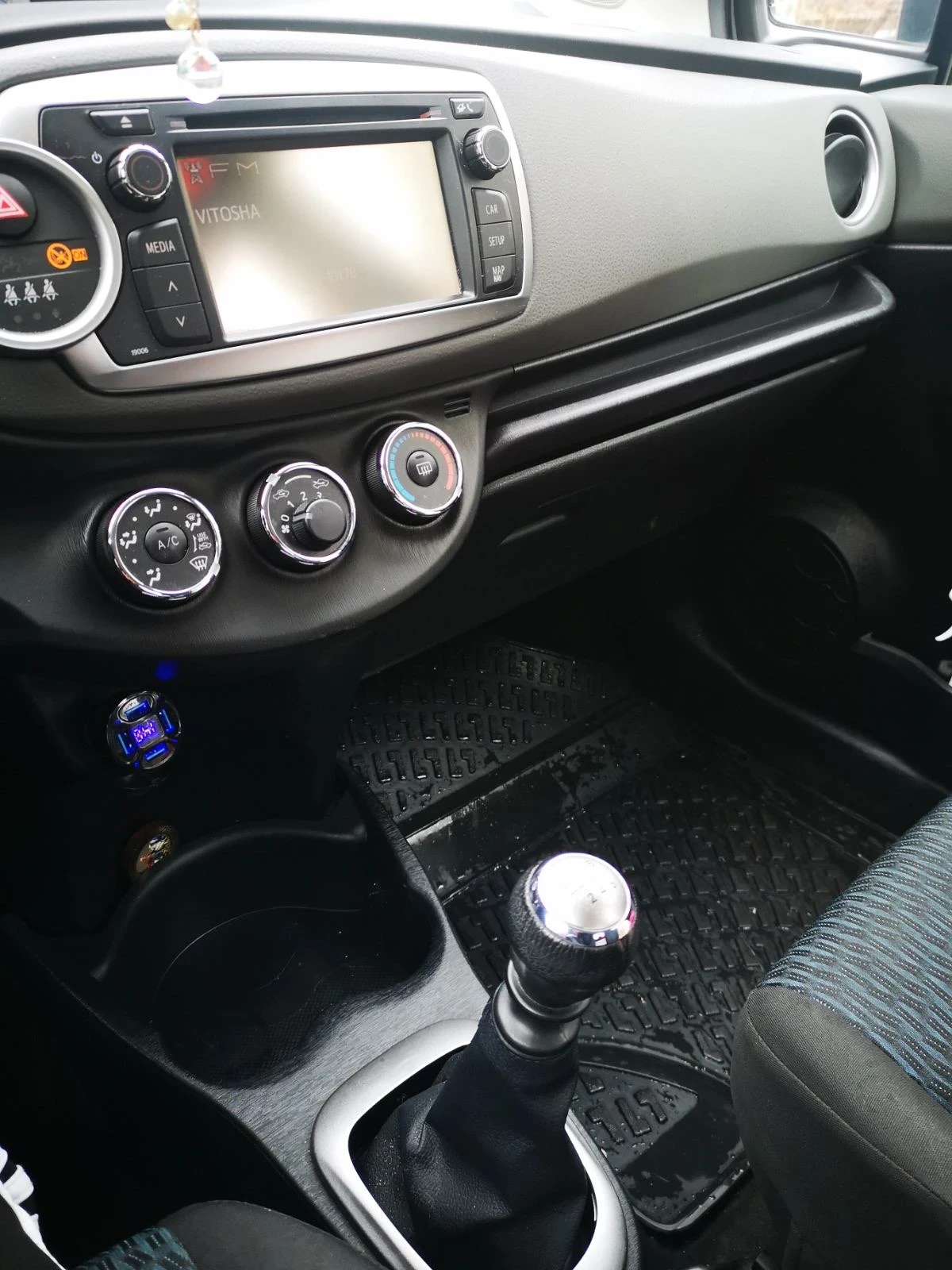 Toyota Yaris  - изображение 7