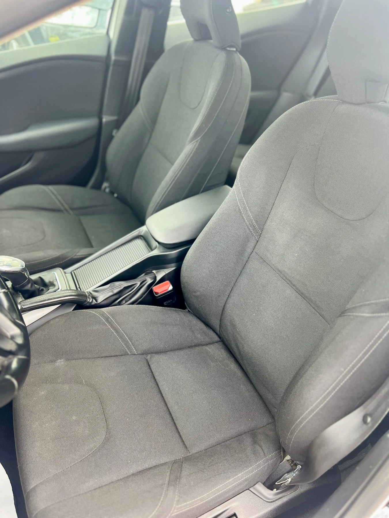 Volvo V40, снимка 10 - Автомобили и джипове - 52954367