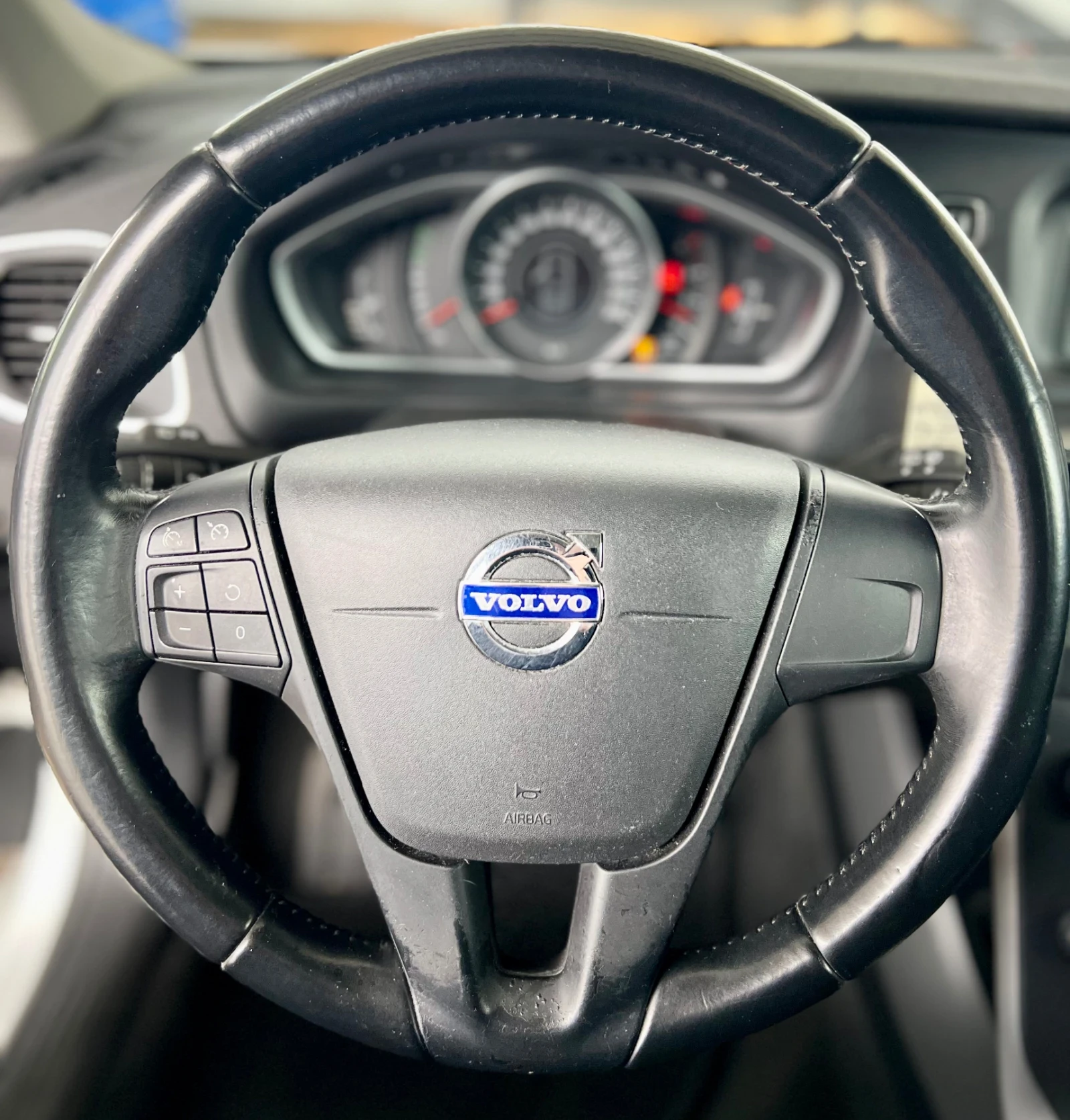 Volvo V40 | Mobile.bg � ����������� 5