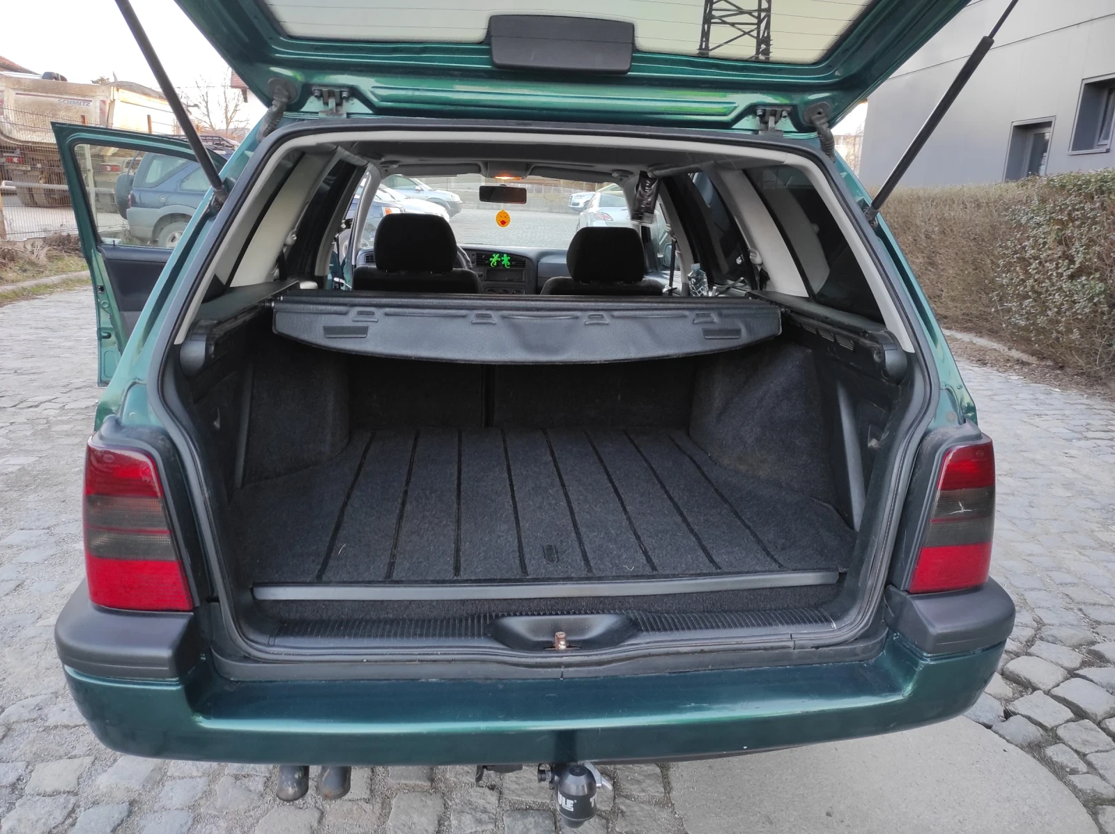 VW Golf, снимка 2 - Автомобили и джипове - 53688099