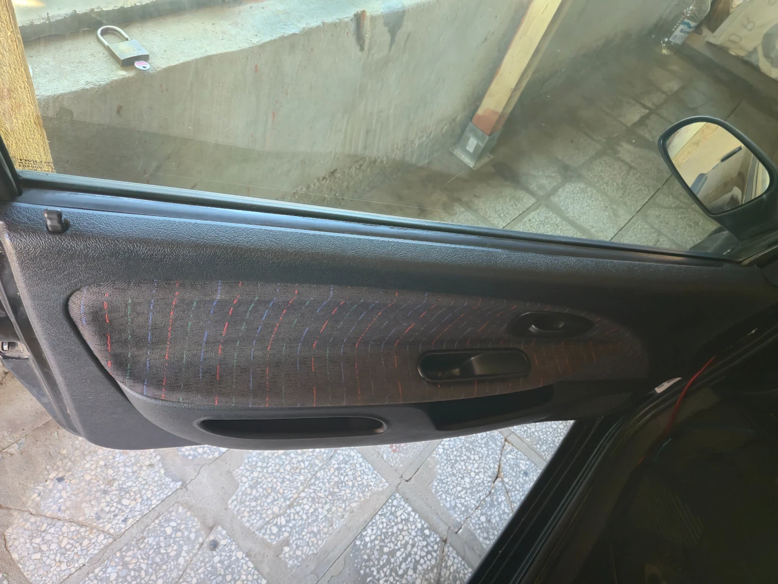 Citroen Saxo Генерация, Sound System, снимка 5 - Автомобили и джипове - 53767783