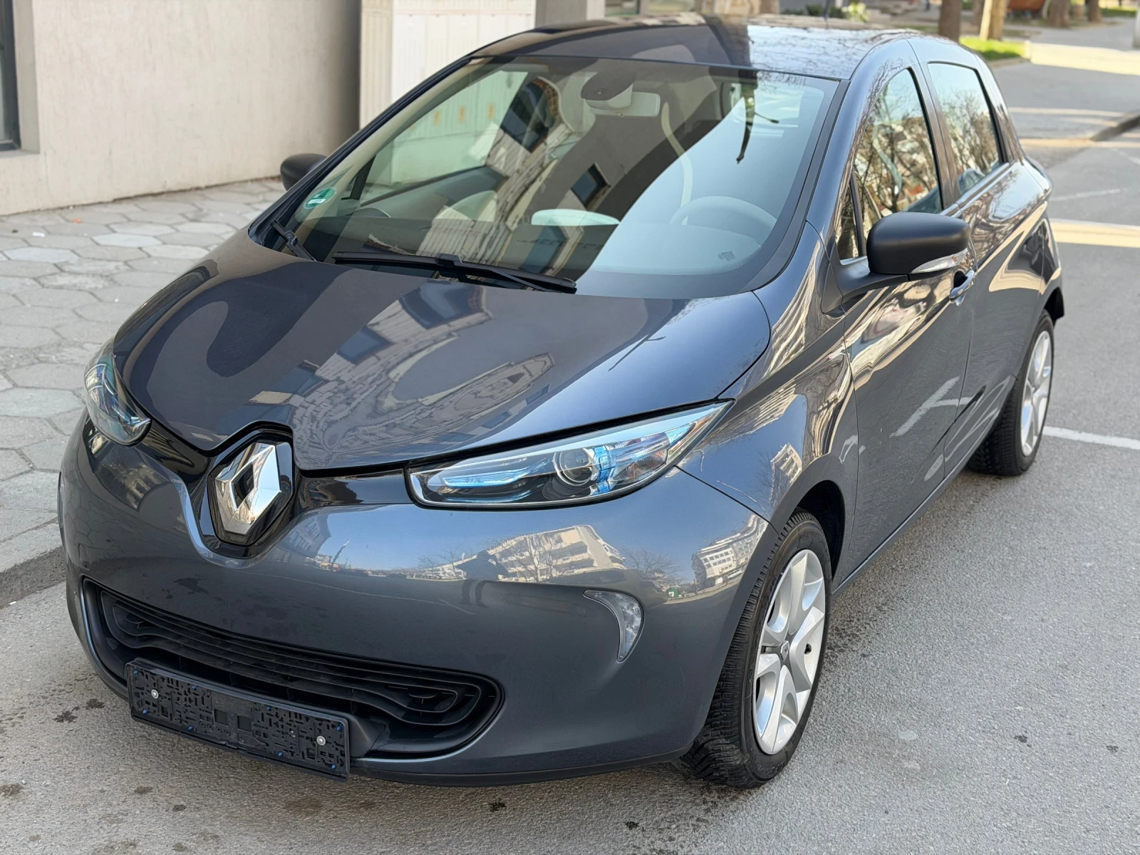 Renault Zoe 41KW , Нов Внос Германия-33500Км! , снимка 3 - Автомобили и джипове - 53836713