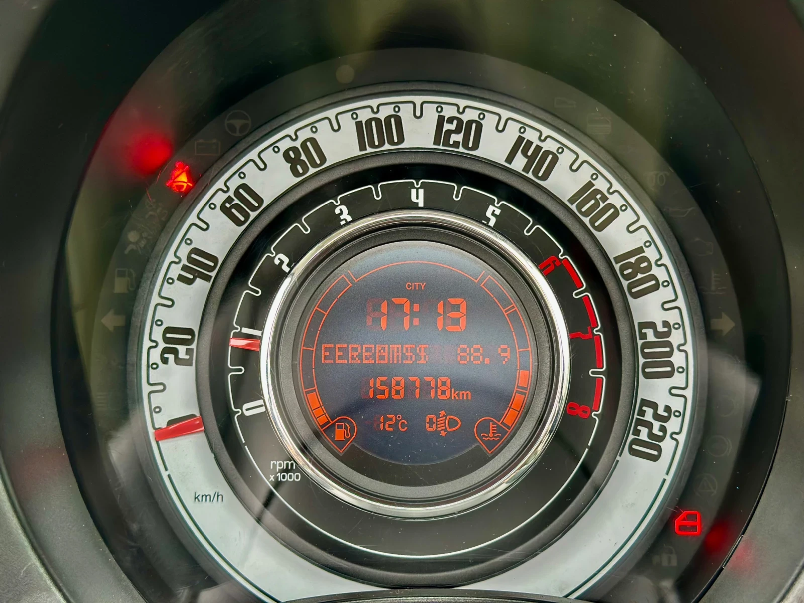 Fiat 500 1.2i~69к.с.* Климатик* Кабрио, снимка 16 - Автомобили и джипове - 54041845