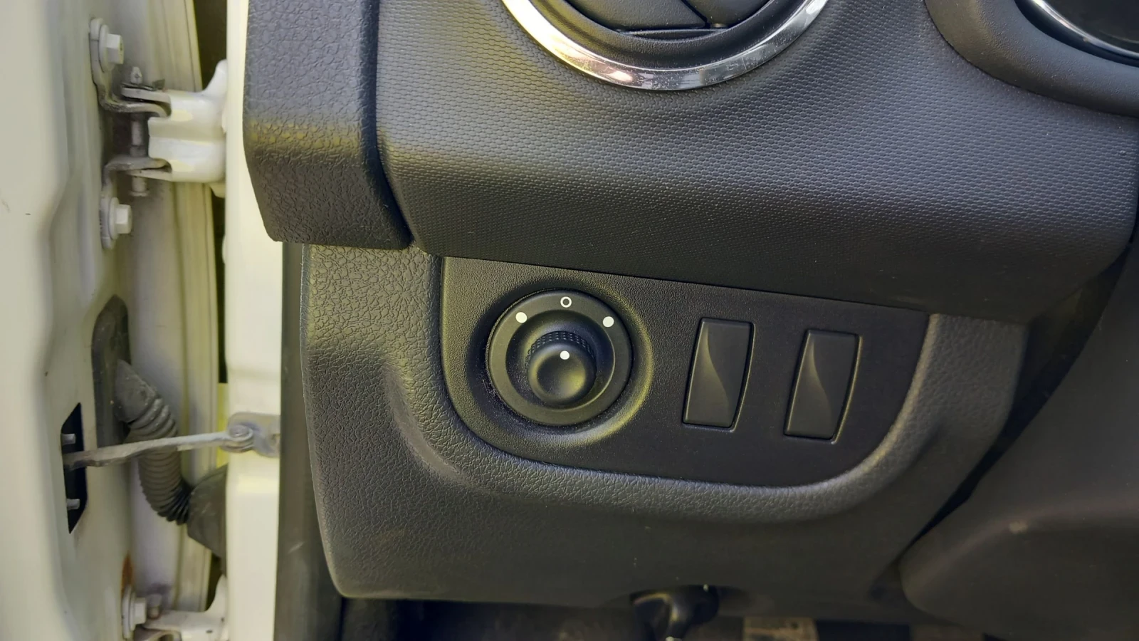 Dacia Sandero, снимка 17 - Автомобили и джипове - 54301567