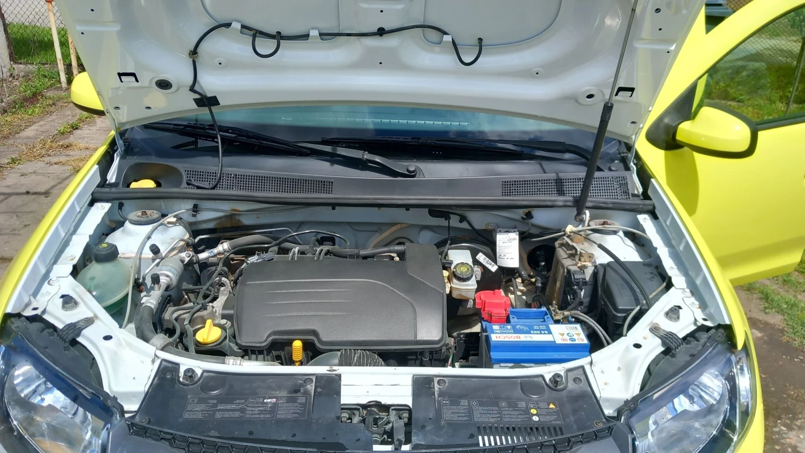 Dacia Sandero, снимка 9 - Автомобили и джипове - 54301567