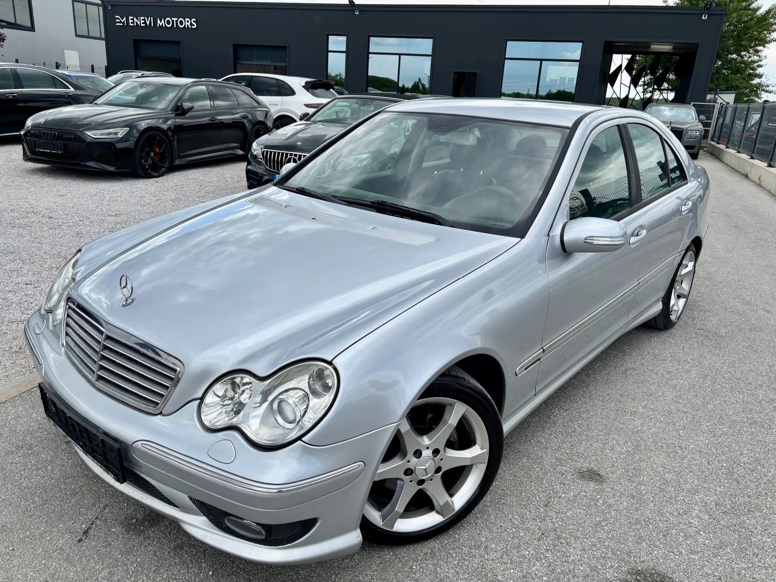 Mercedes-Benz C 220 2.2CDI AMG, снимка 2 - Автомобили и джипове - 54571280