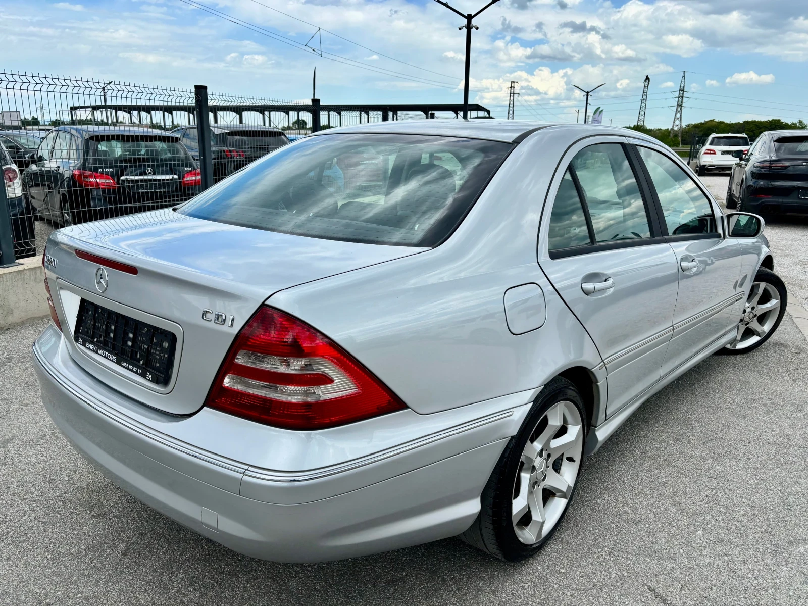 Mercedes-Benz C 220 2.2CDI AMG, снимка 5 - Автомобили и джипове - 54571280