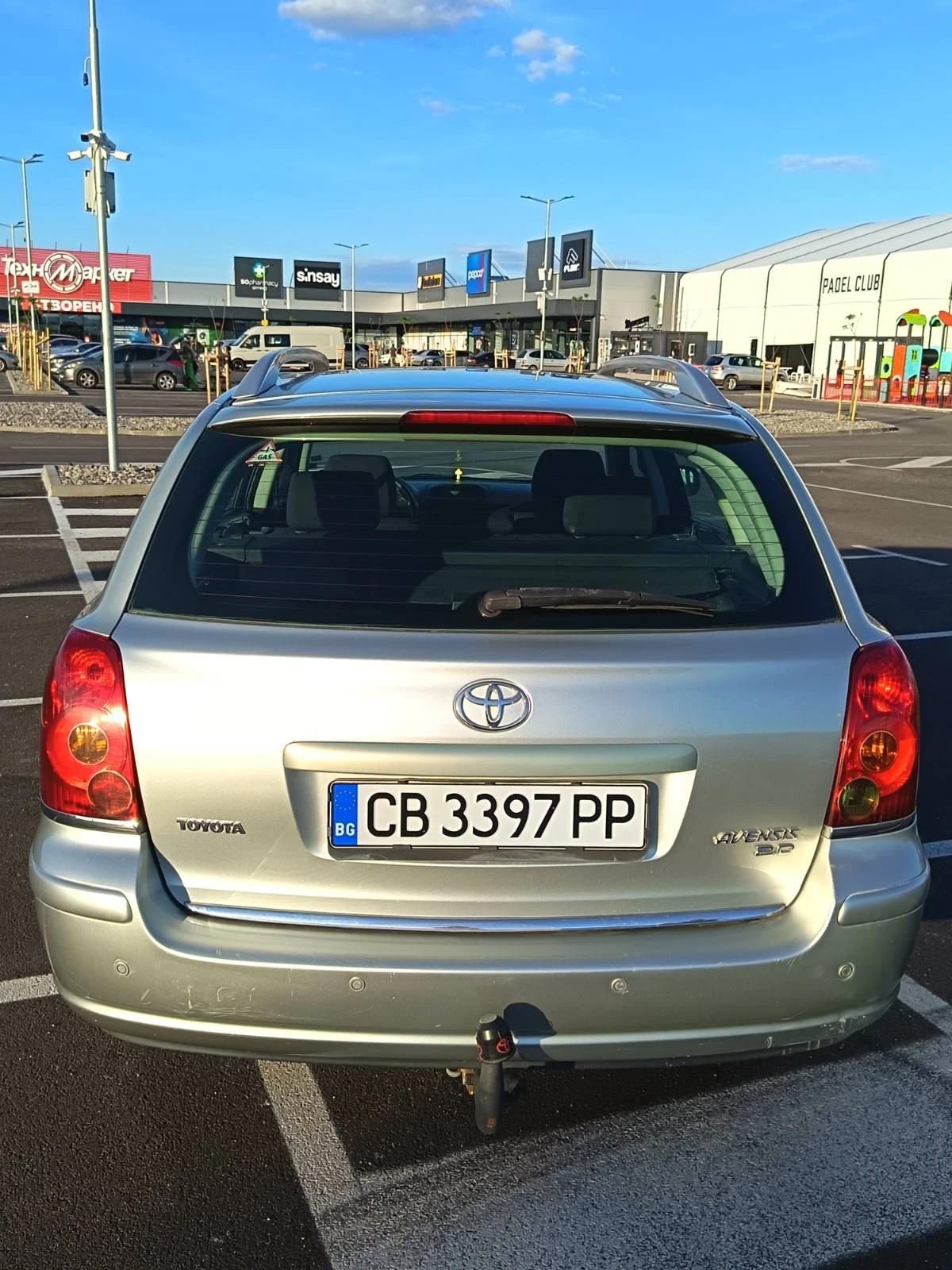 Toyota Avensis ГАЗ, снимка 16 - Автомобили и джипове - 54716977