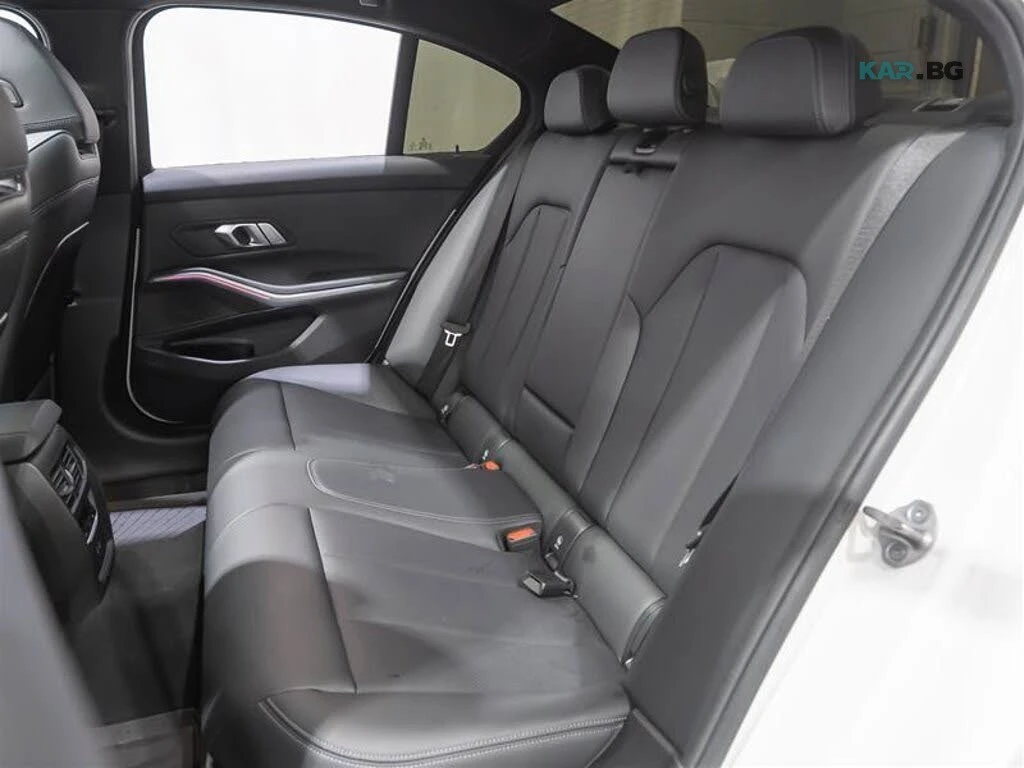 BMW 330 * XDRIVE* АвтоКредит * (ЦЕНА ДО БГ), снимка 11 - Автомобили и джипове - 55090928