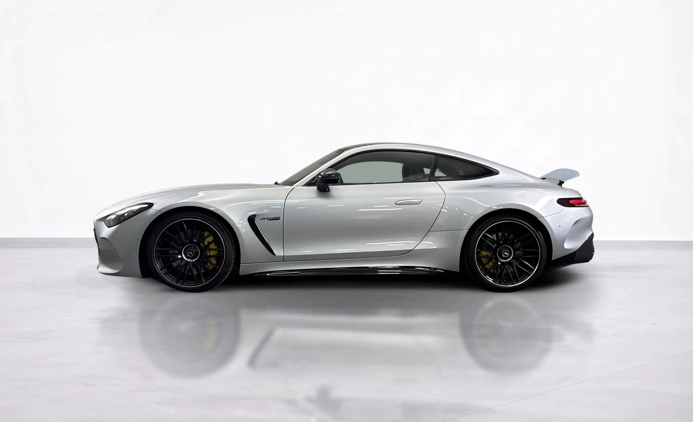 Mercedes-Benz AMG GT 63 4MATIC+ Coupe, снимка 2 - Автомобили и джипове - 55219461