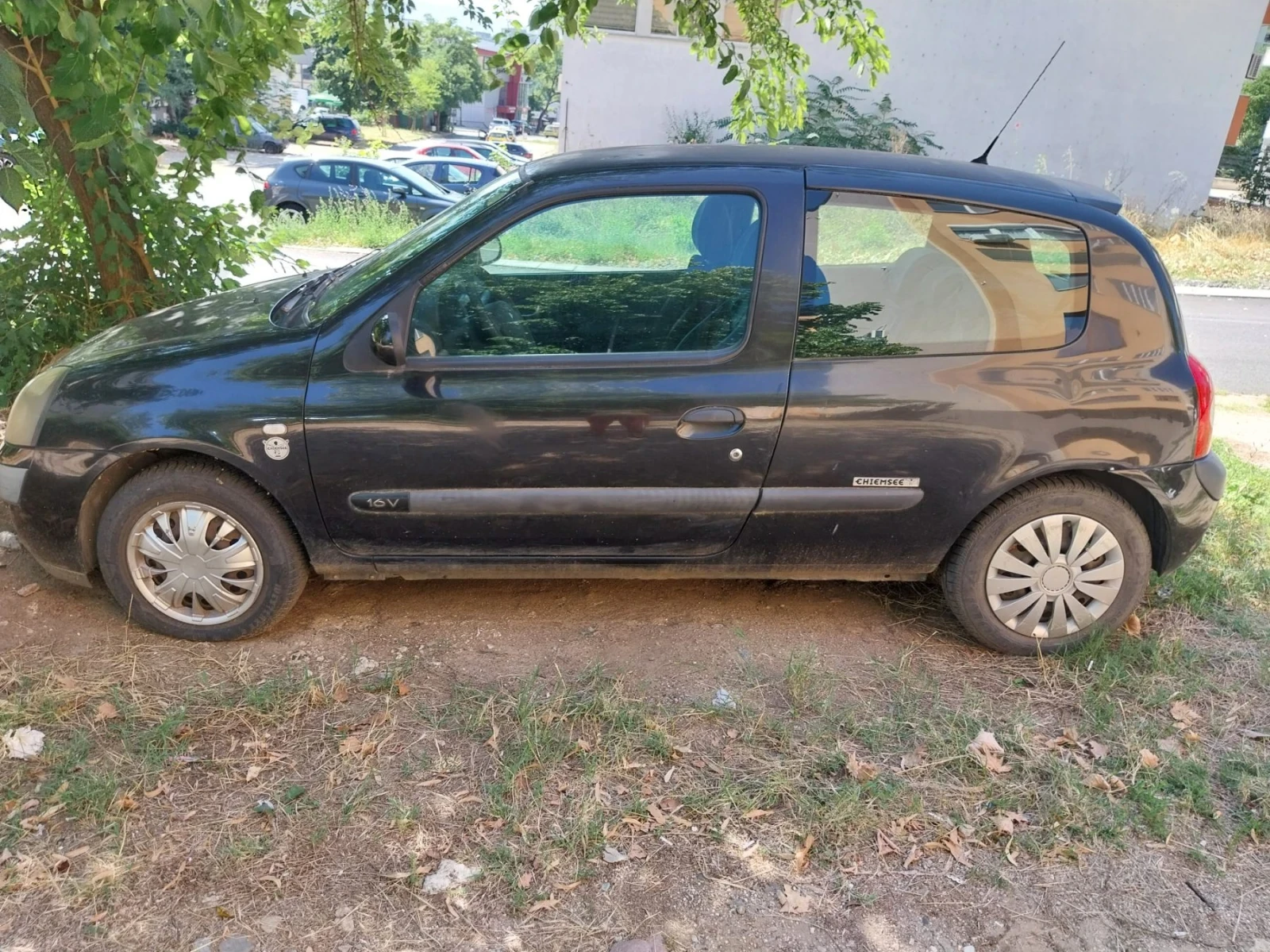 Renault Clio, снимка 5 - Автомобили и джипове - 55549532