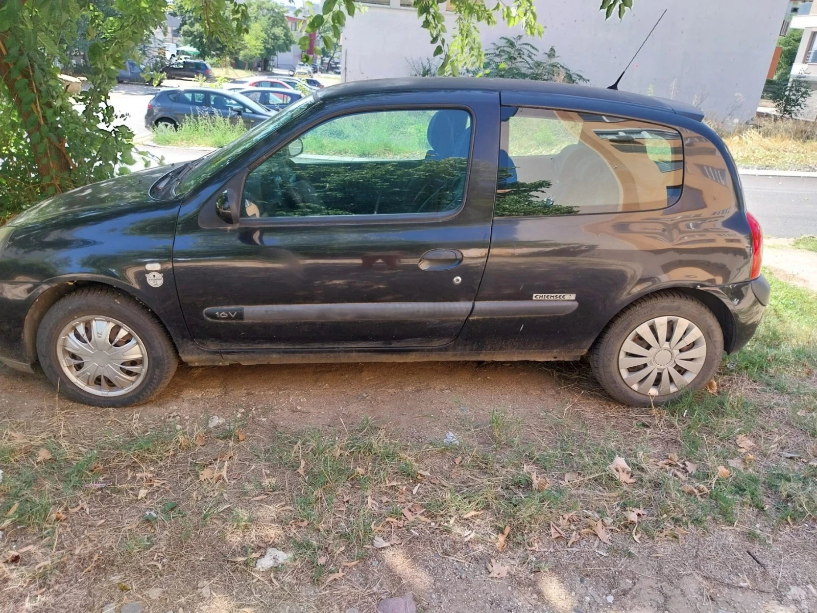 Renault Clio, снимка 2 - Автомобили и джипове - 55549532