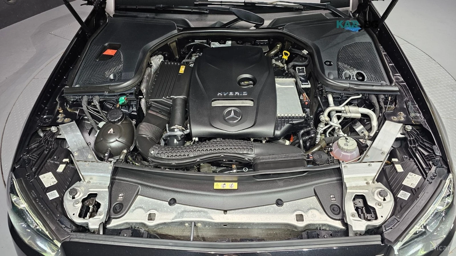 Mercedes-Benz E 300 ОБДУХВАНЕ* BURMESTER* ПАМЕТ* 360* HEADUP* ДИСТРОНИ, снимка 6 - Автомобили и джипове - 55729465