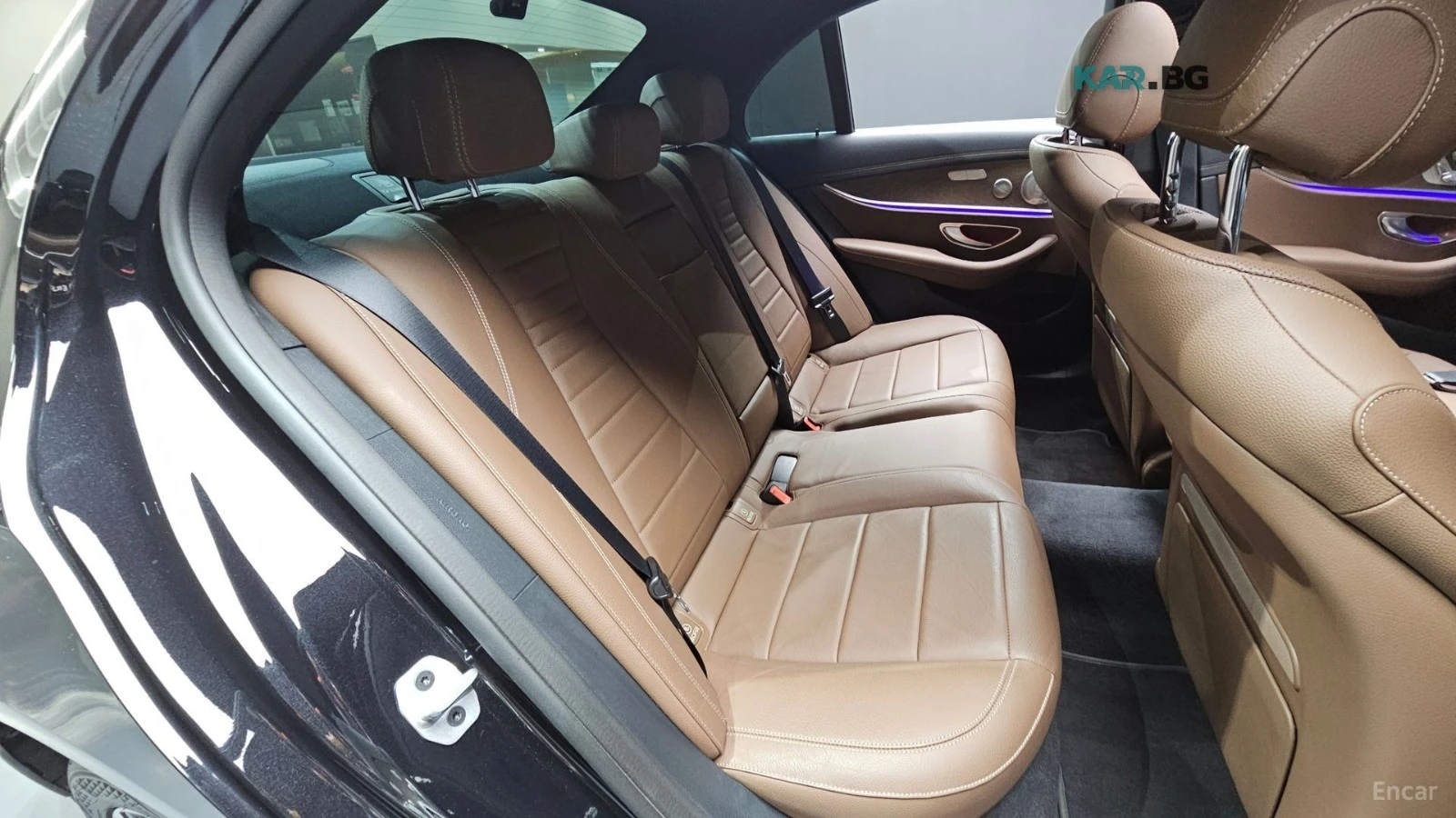 Mercedes-Benz E 300 ОБДУХВАНЕ* BURMESTER* ПАМЕТ* 360* HEADUP* ДИСТРОНИ, снимка 11 - Автомобили и джипове - 55729465