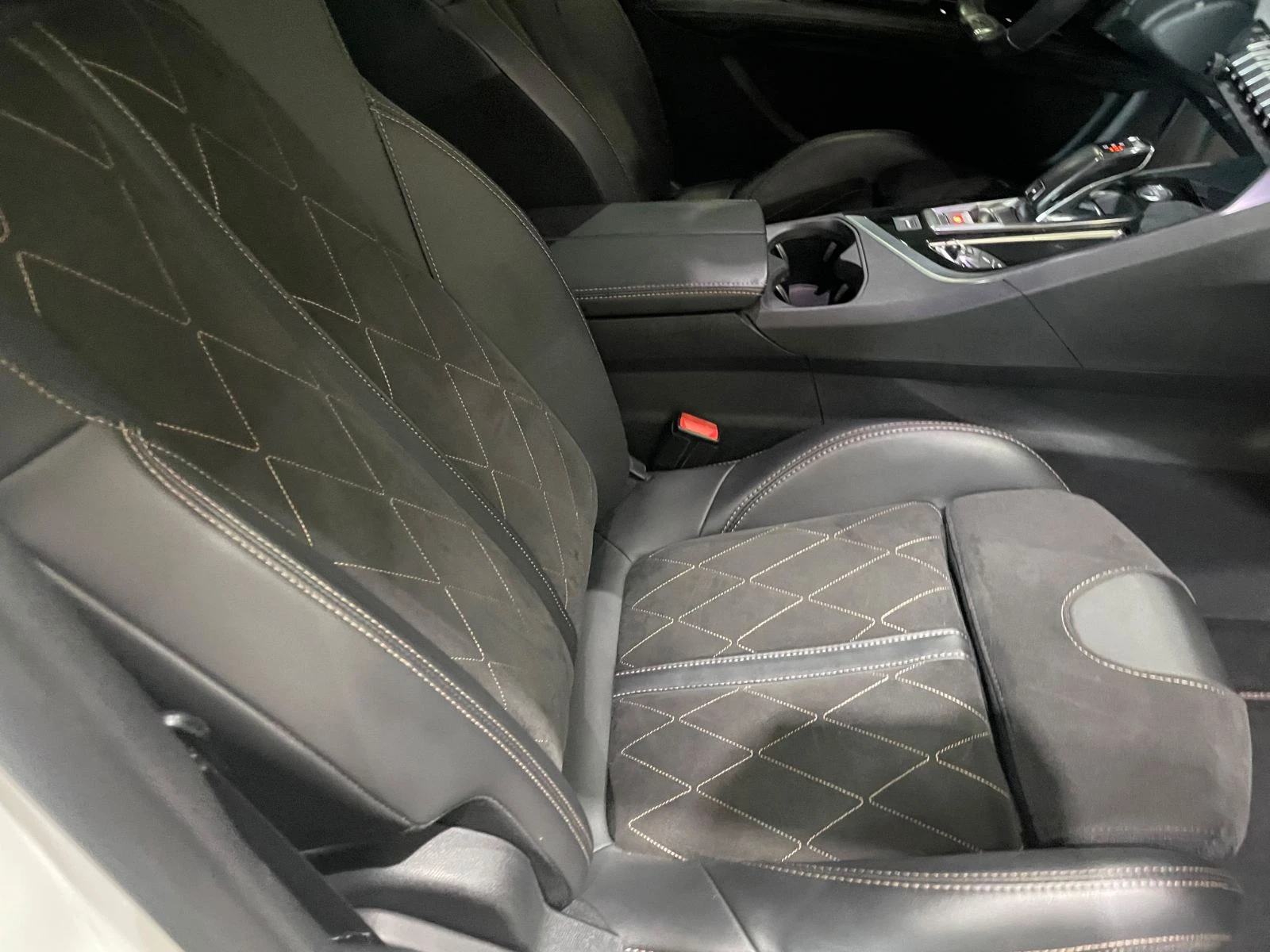 Peugeot 3008 2.0 BlueHDi ! GT Line !, снимка 9 - Автомобили и джипове - 55920256