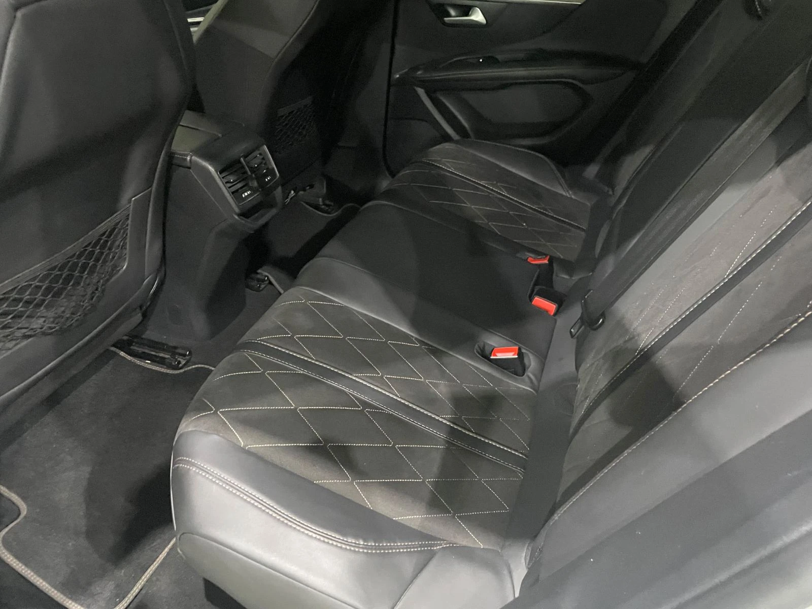 Peugeot 3008 2.0 BlueHDi ! GT Line !, снимка 11 - Автомобили и джипове - 55920256