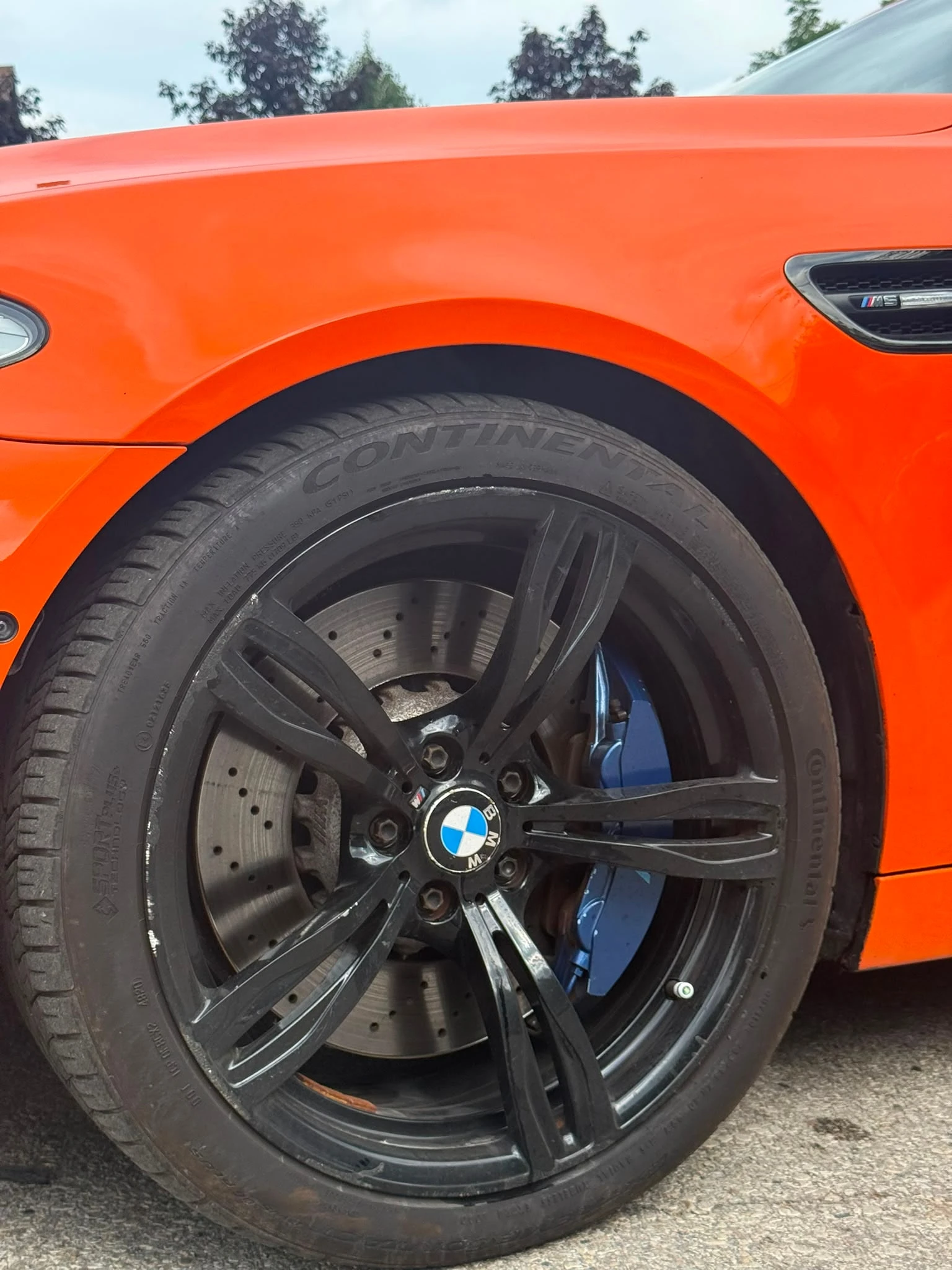 BMW M5 * ВСИЧКИ АСИСТЕНЦИИ* HEAD UP* ОБДУХВАНЕ* , снимка 7 - Автомобили и джипове - 56108222