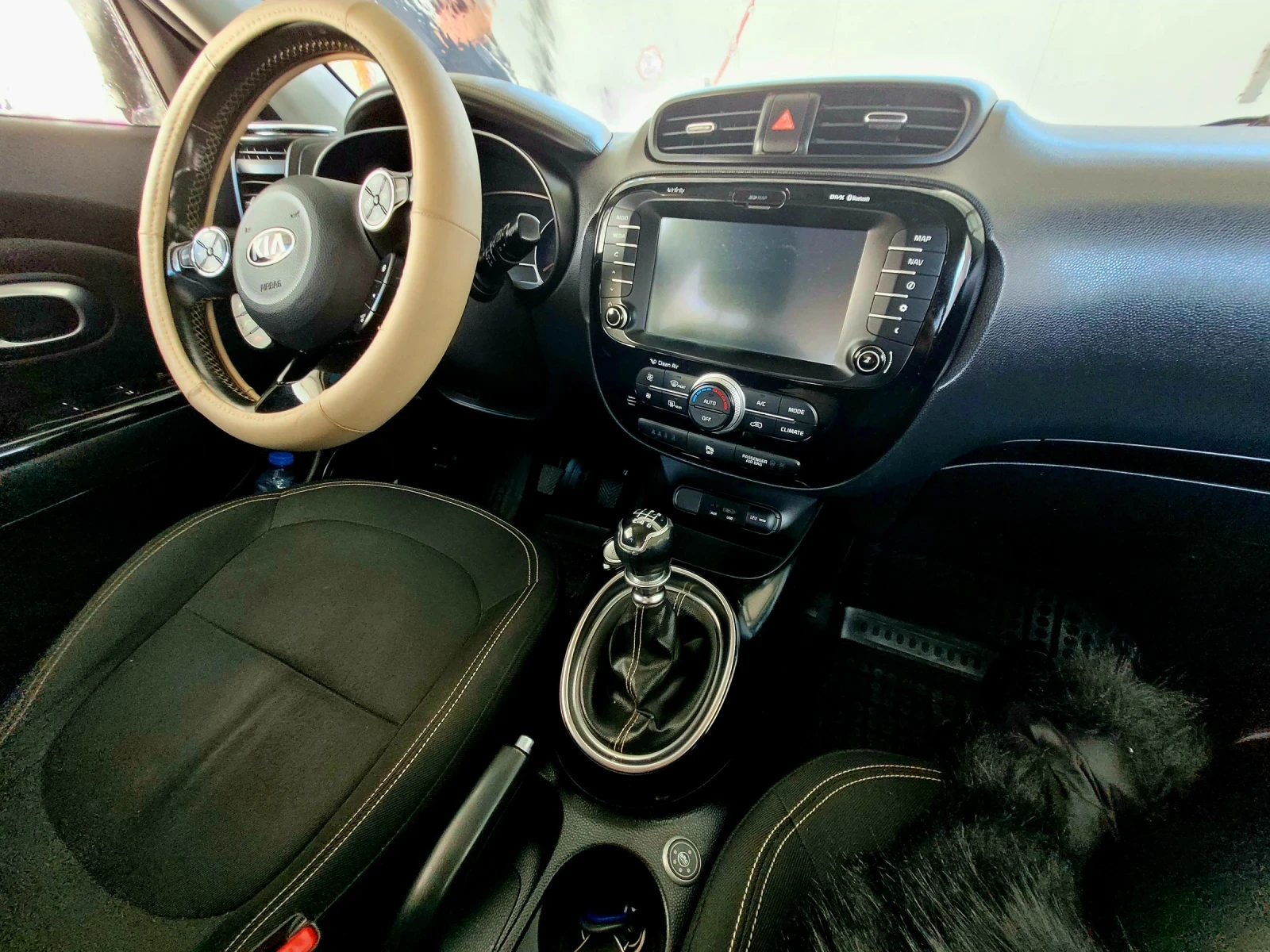 Kia Soul Хеч бек, снимка 10 - Автомобили и джипове - 56325374
