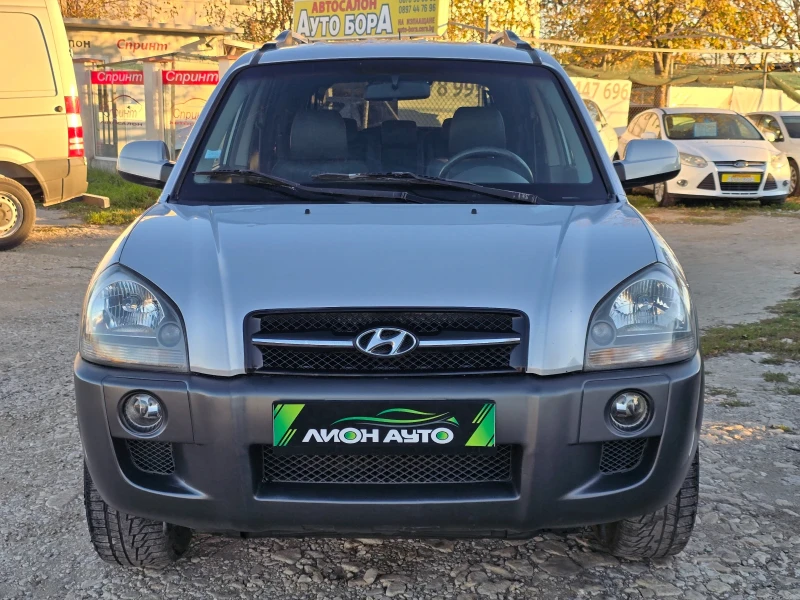 Hyundai Tucson 2.0Crdi* КОЖА* 4х4, снимка 2 - Автомобили и джипове - 47881420