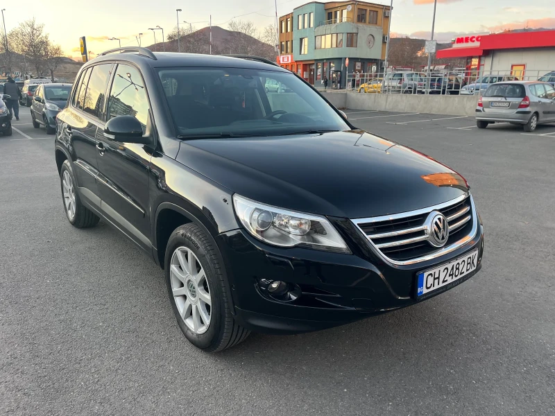 VW Tiguan 2.0 OFFROAD пакет, снимка 1 - Автомобили и джипове - 48368471