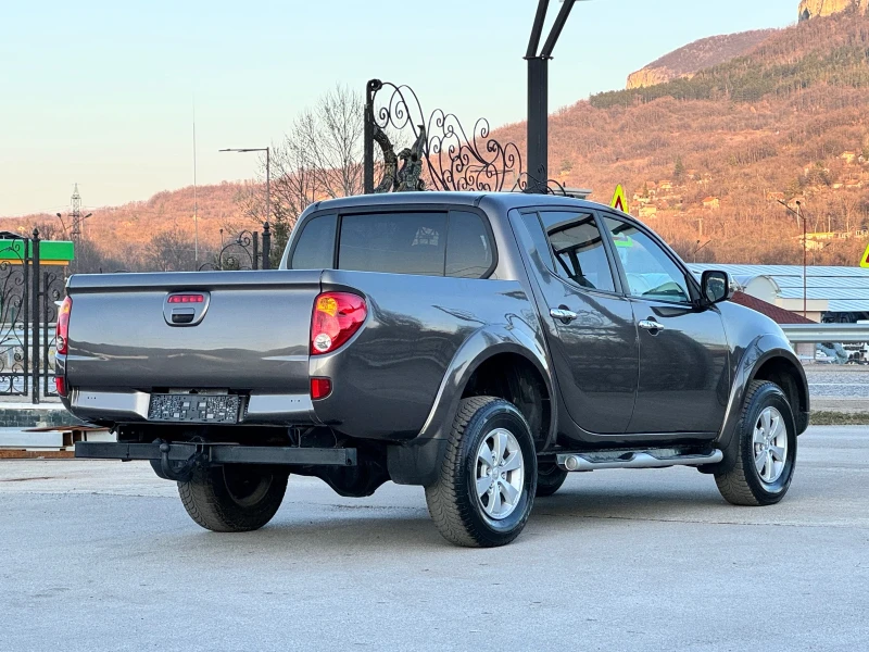 Mitsubishi L200 2.5 DI-D , снимка 4 - Автомобили и джипове - 49364493