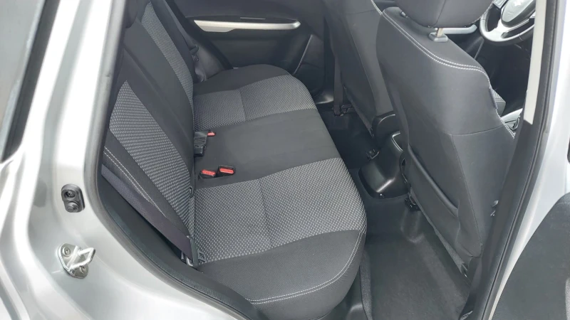 Suzuki Vitara 1.6d allgrip 4x4, снимка 10 - Автомобили и джипове - 49657540