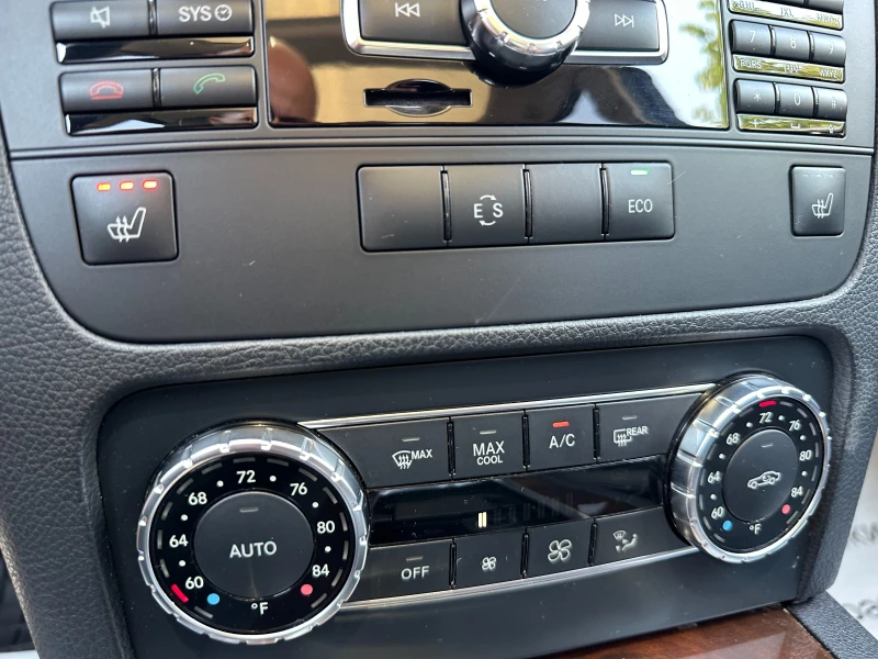 Mercedes-Benz GLK ГАРАНЦИЯ/350i 306кс 110000км, снимка 14 - Автомобили и джипове - 51150766