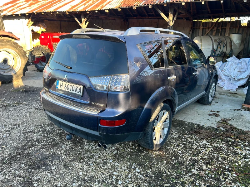Mitsubishi Outlander, снимка 2 - Автомобили и джипове - 52357650